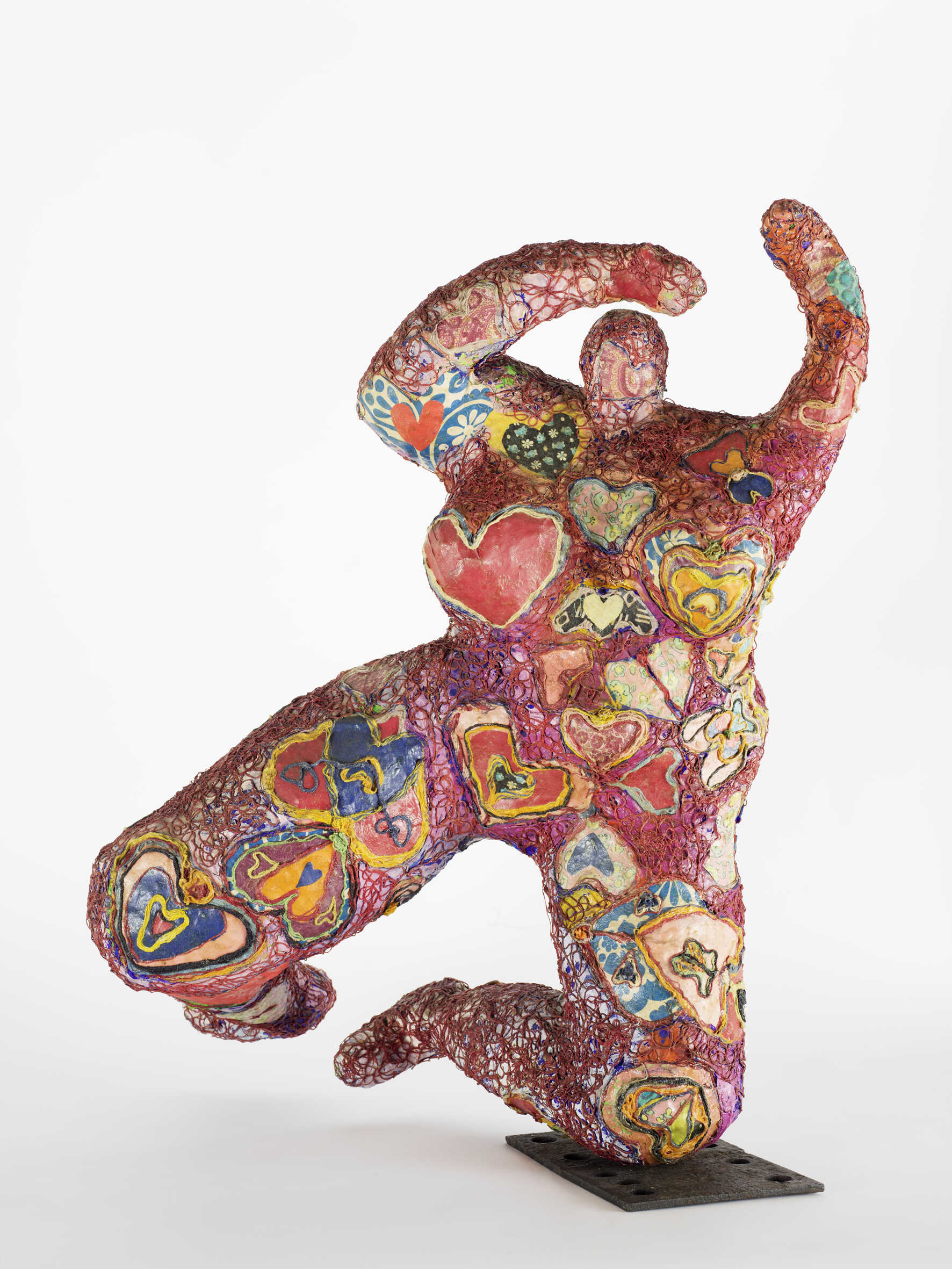 Niki de Saint Phalle, Jackie, 1965, Wollgewebe, Gaze, Kleber und Farbe auf einem Sockel aus Gusseisen, 92 x 79 x 50 cm, Fondation Gandur pour l’Art, Genève (Foto: André Morin) © 2026 Niki Charitable Art Foundation